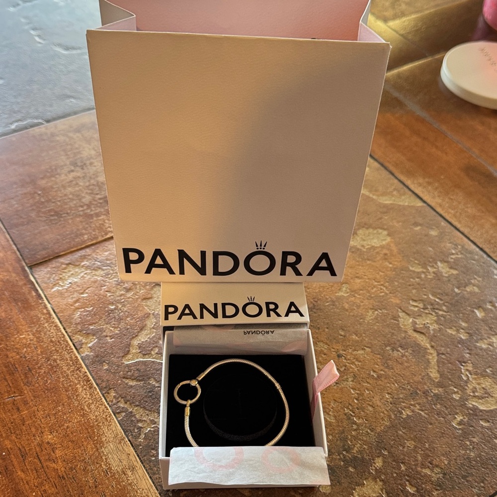 Pandora Elegant Gold Bracelet
